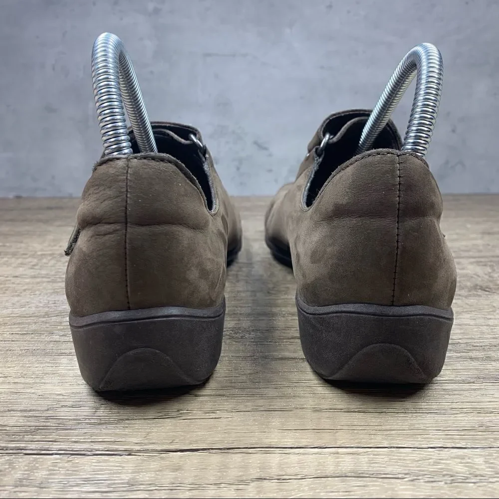 Munro Wm’s Mary Janes Brown Nubuck Leather Shoes‎